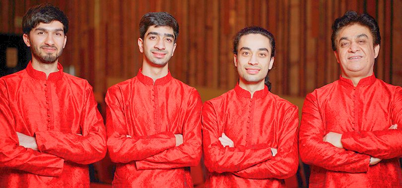 Elham Fanoos with fellow musicians