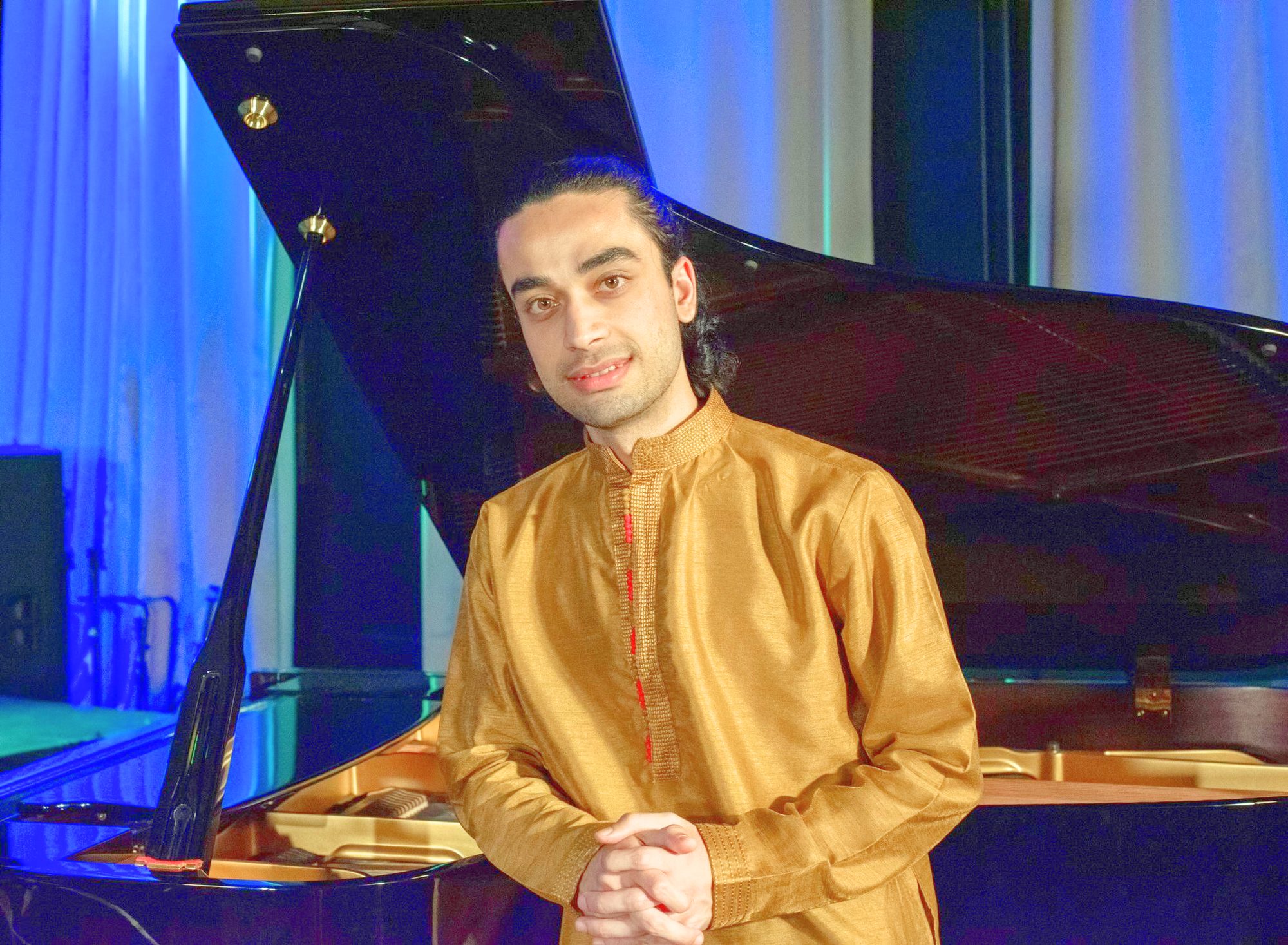 Portrait of Elham Fanoos