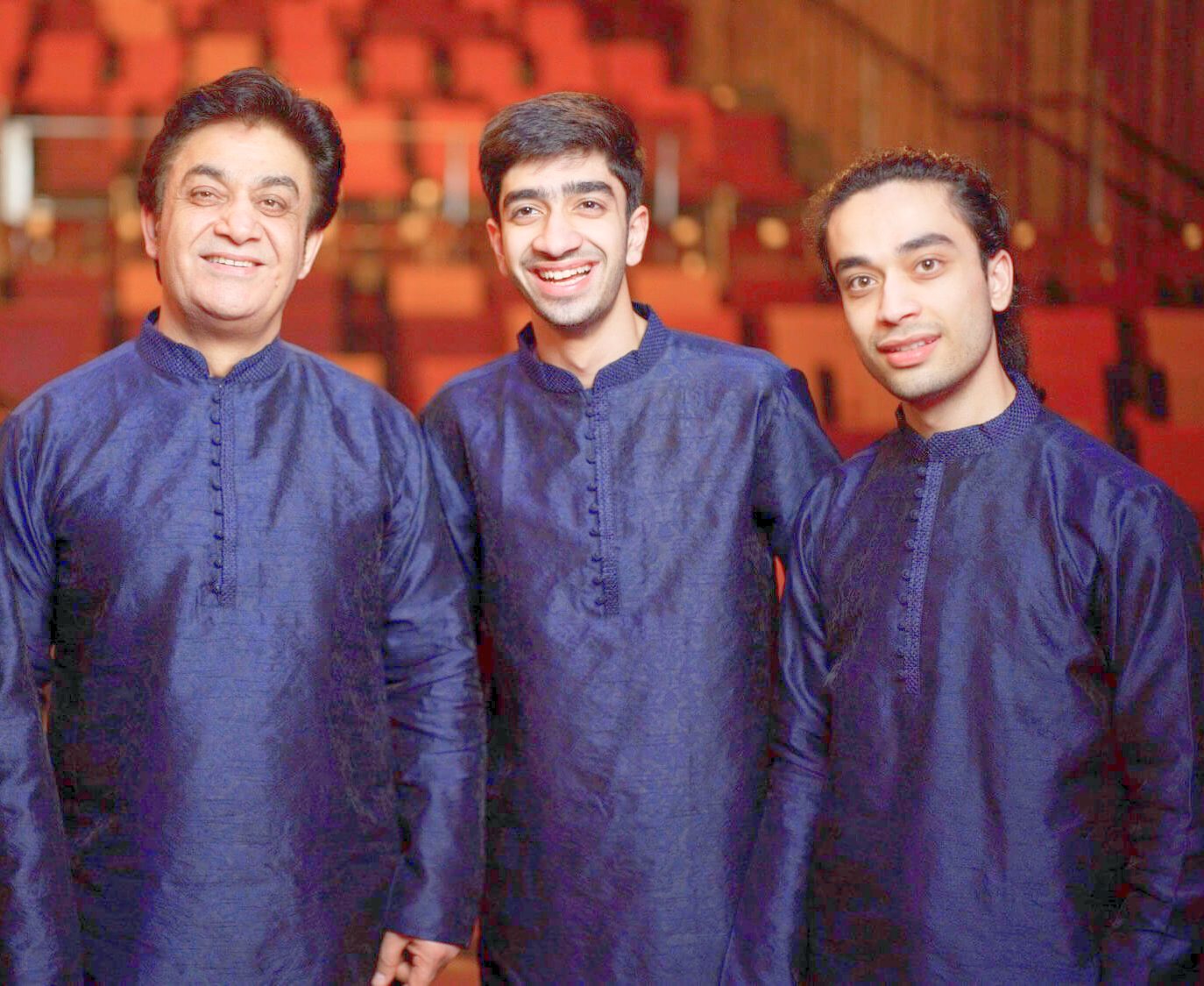 Elham Fanoos with fellow musicians